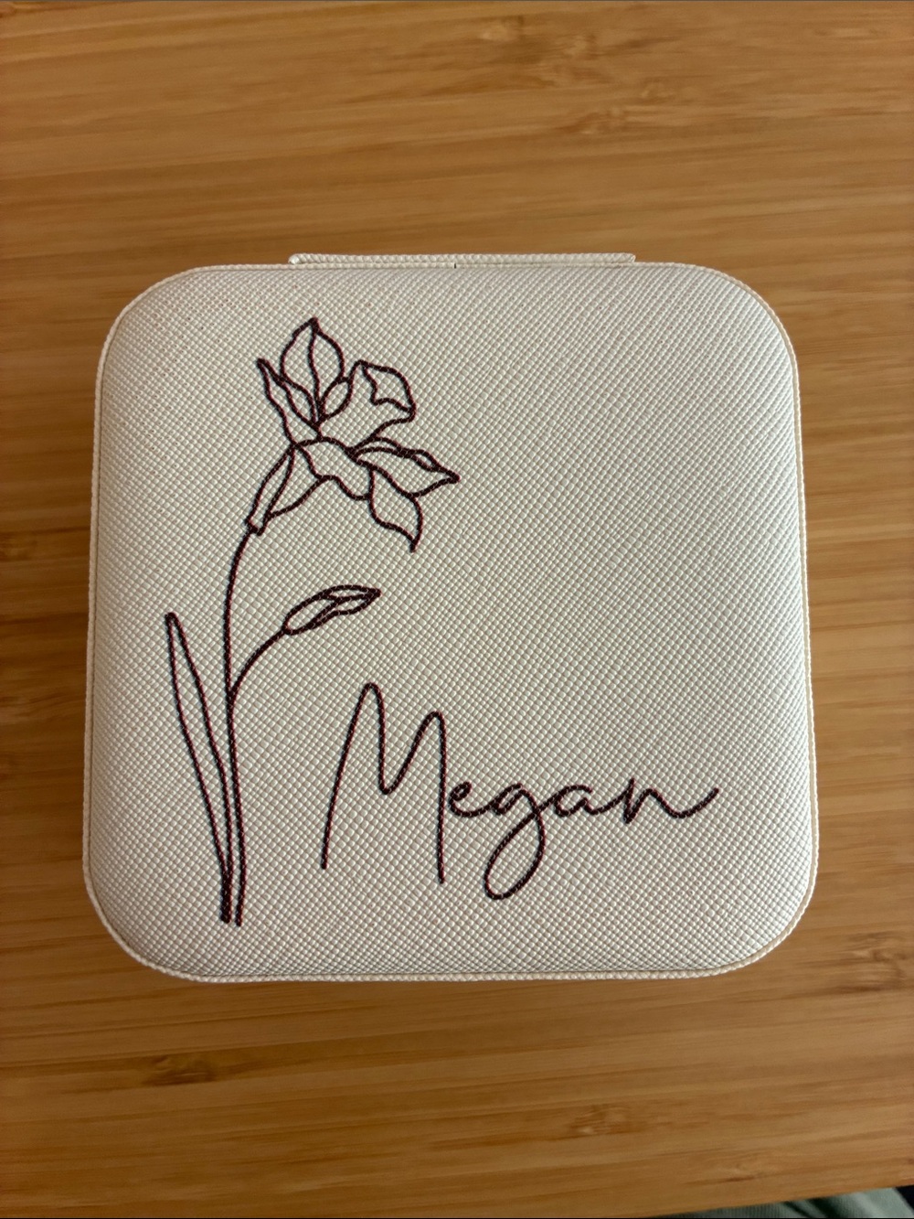 Megan travel jewelry holder
